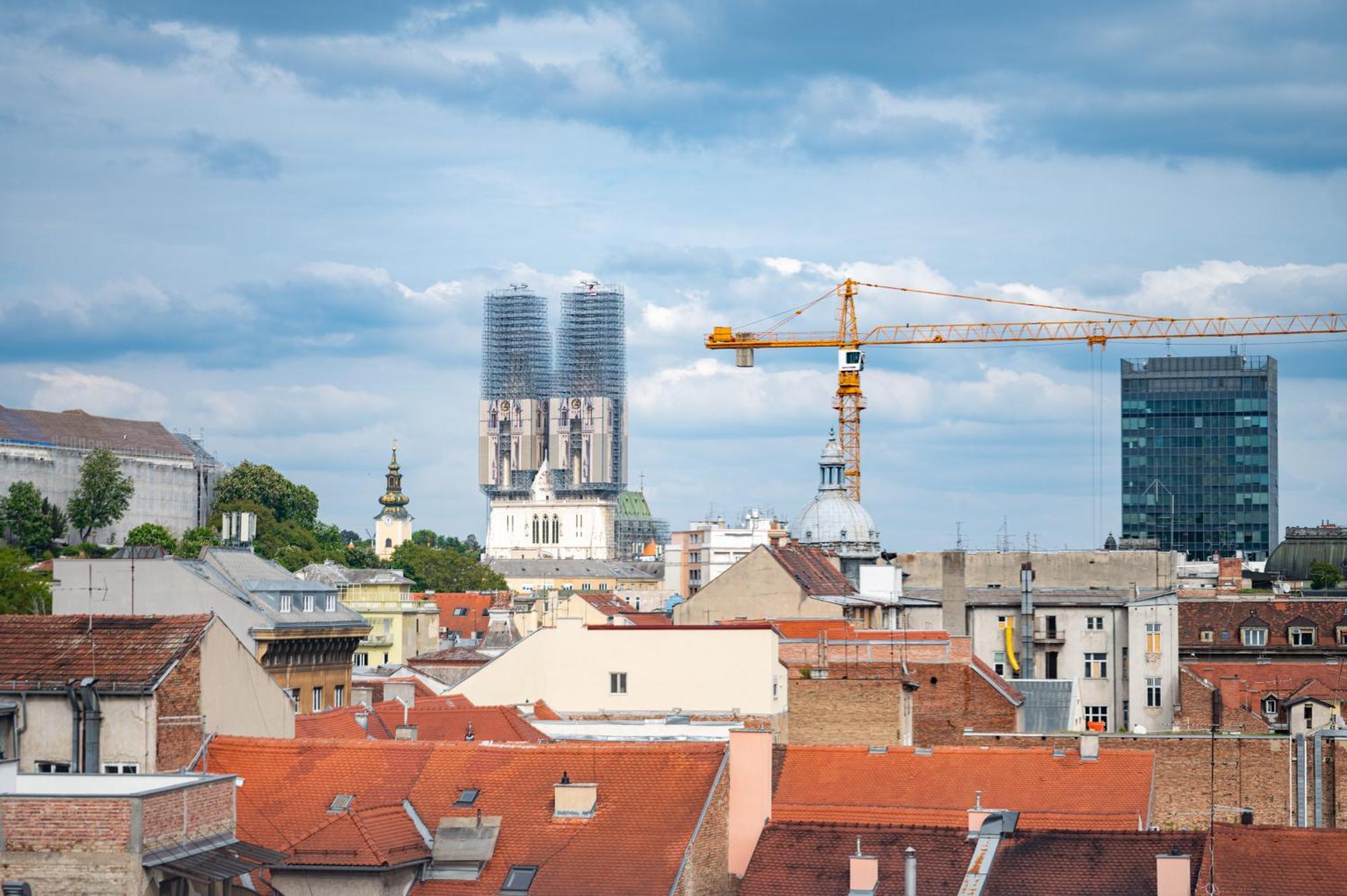 Apartman View